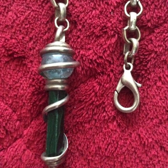 Vintage Trapped Natural Malachite Gemstone Pendant - Picture 3 of 4